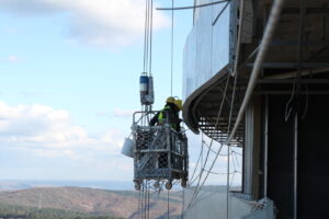 yüksek bina cephe çalışmaları için asma iskele kiralama platfaorm sistemi